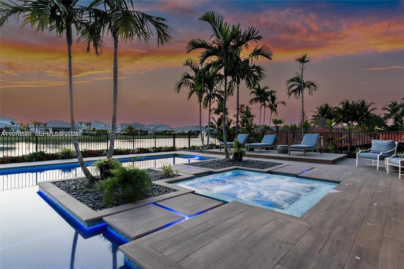 9369 Crestview Cir, Palm Beach Gardens FL 33412
