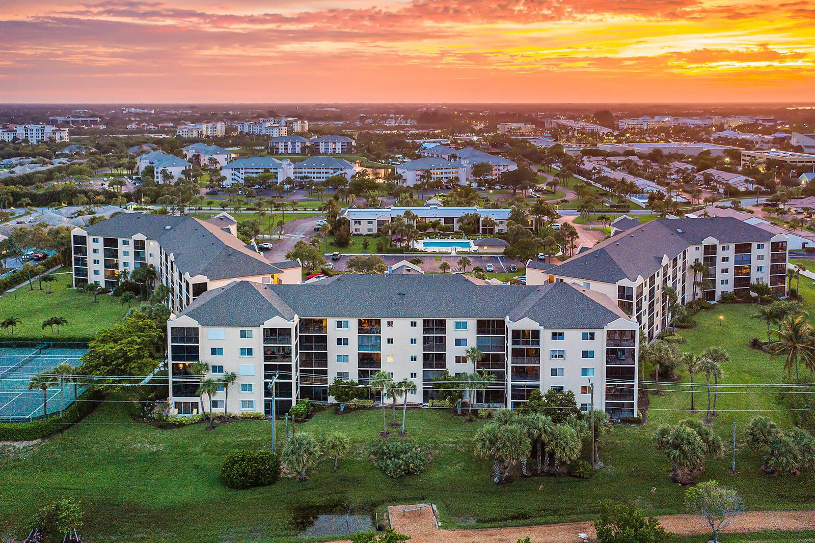 275 Palm Avenue # C402, Jupiter FL 33477