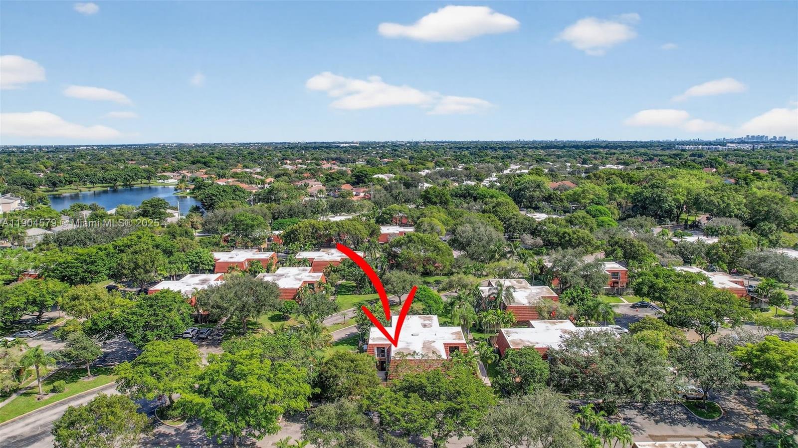9927 NW 6th Pl, Plantation FL 33324