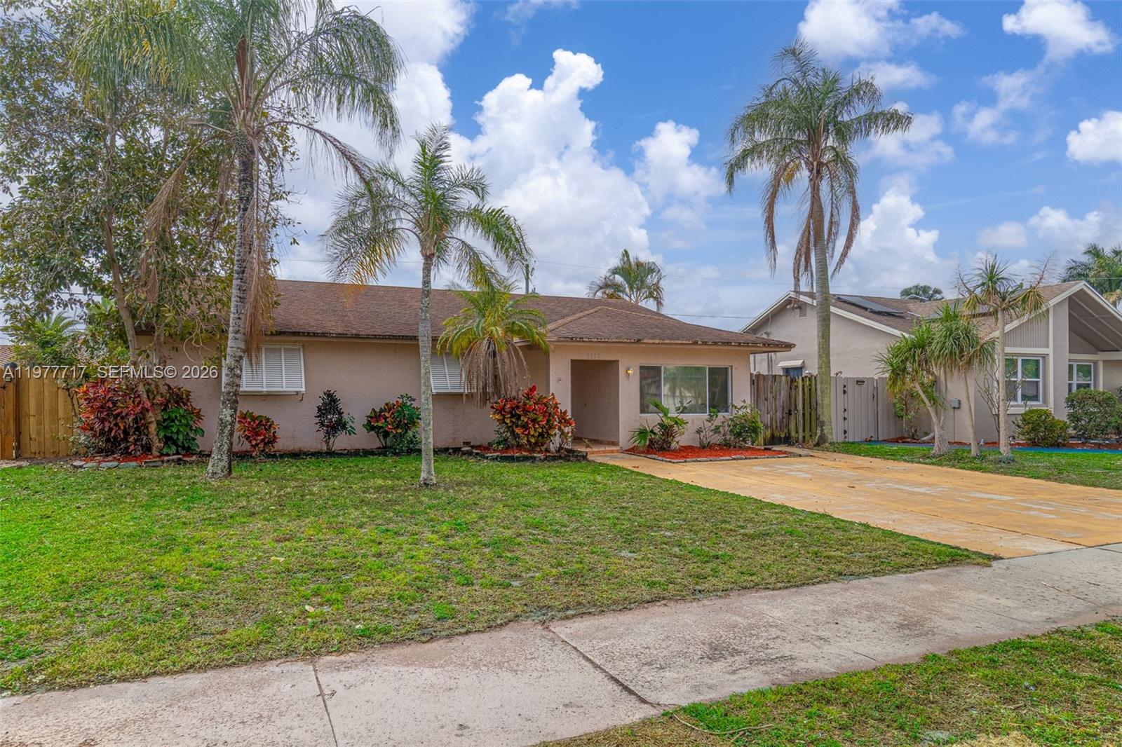 3350 SW 1st Ct, Deerfield Beach FL 33442