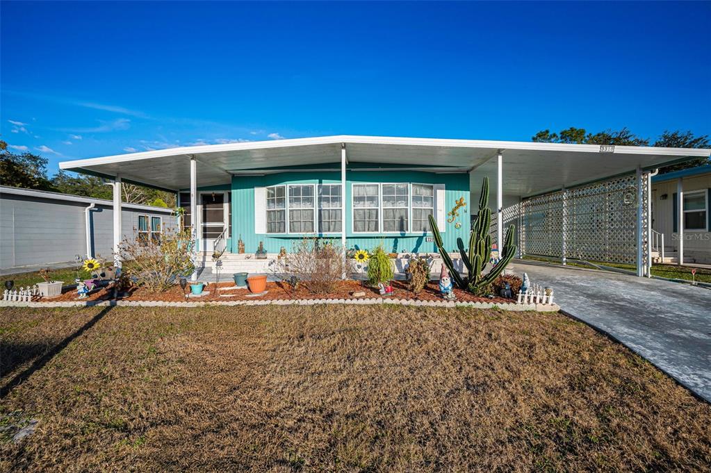 3318 CARNATION LANE