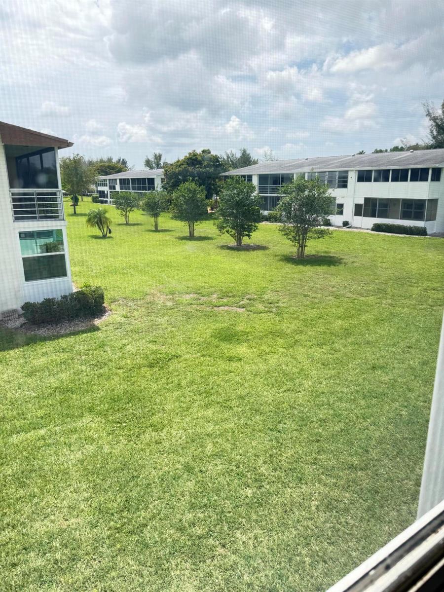 179 Windsor H, West Palm Beach FL 33417