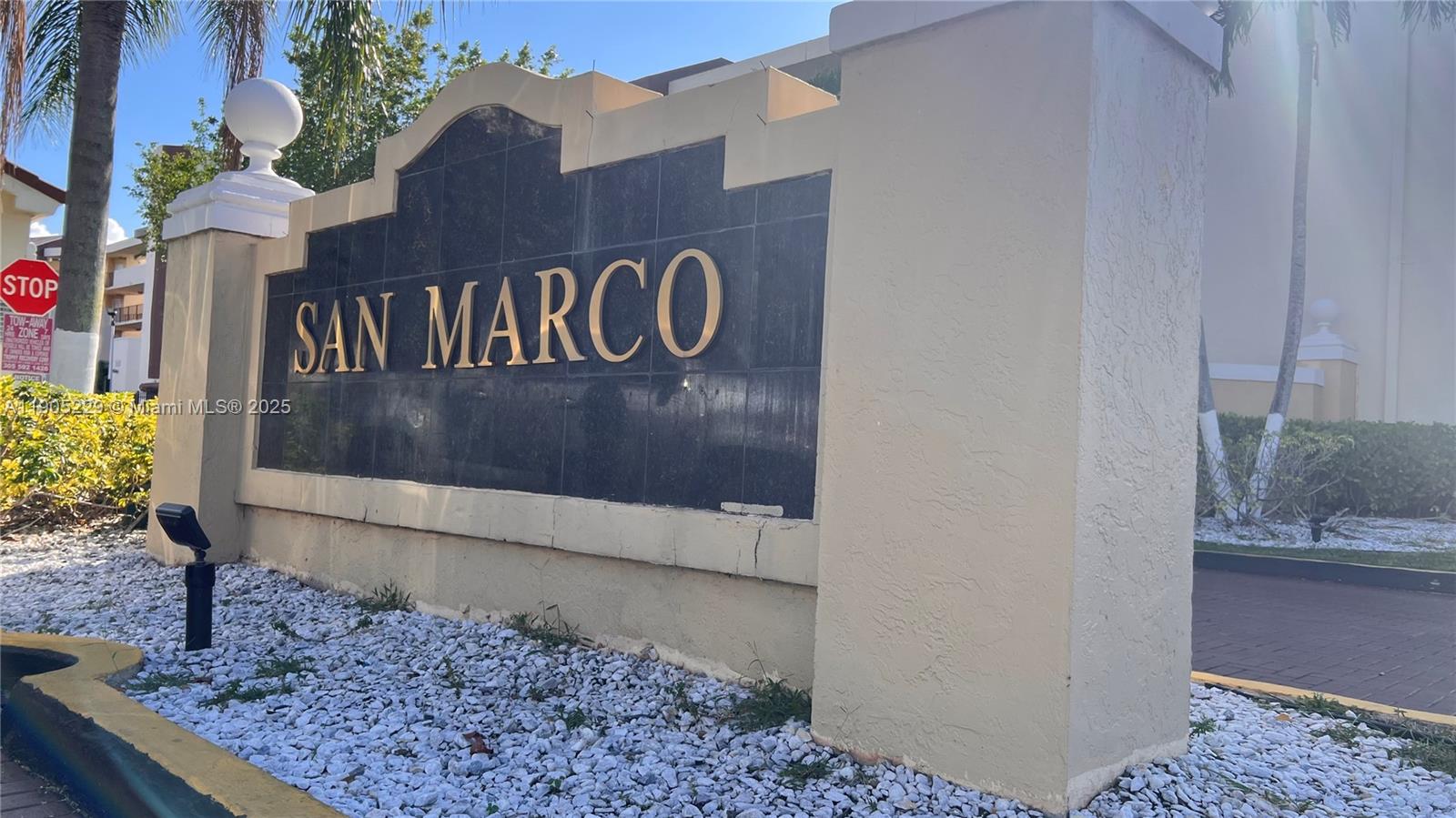 8850 Fontainebleau Blvd # 202, Miami FL 33172