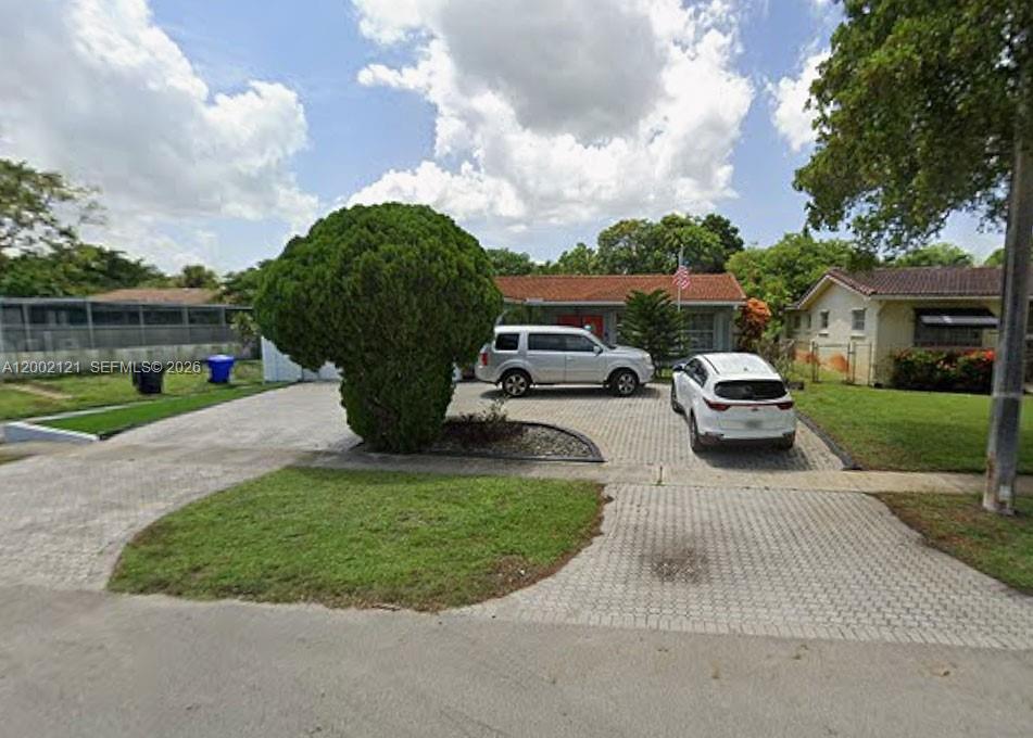 2100 N 54th Ave, Hollywood FL 33021