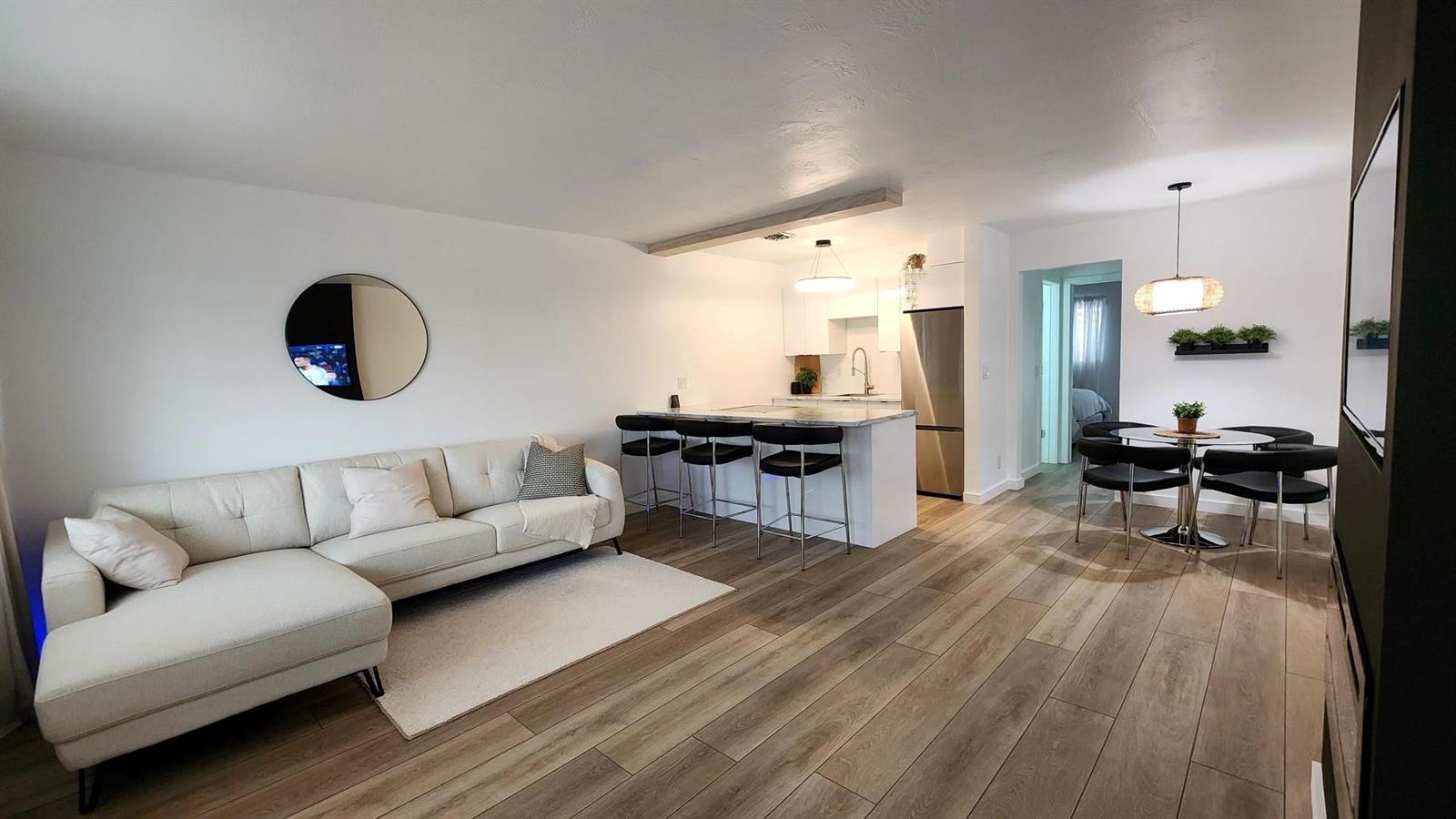 1015 SW 11th Avenue # 14K, Hallandale Beach FL 33009
