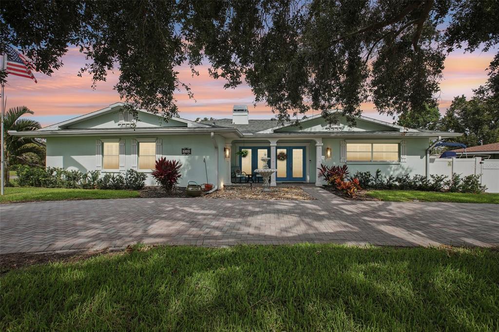 316 CEDAR LANE