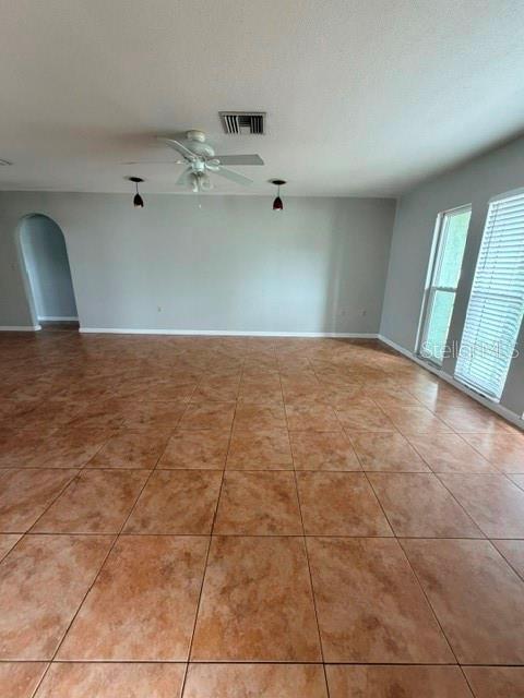 527 WAYFARER DRIVE, TARPON SPRINGS, FL — photo 3 of 6