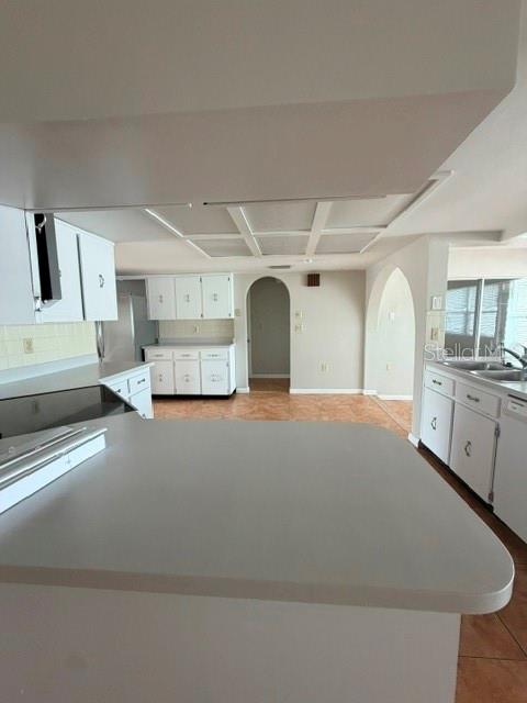 527 WAYFARER DRIVE, TARPON SPRINGS, FL — photo 5 of 6