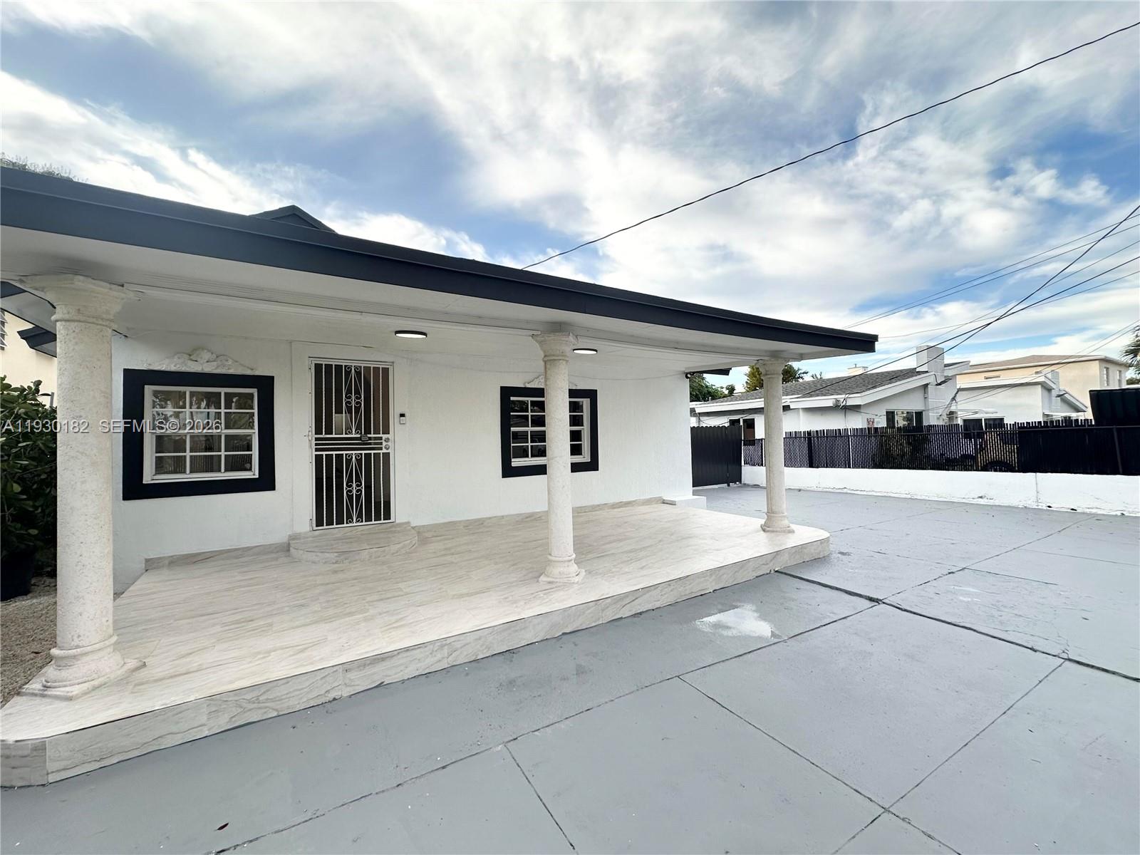 248 SW 18th Ct, Miami FL 33135