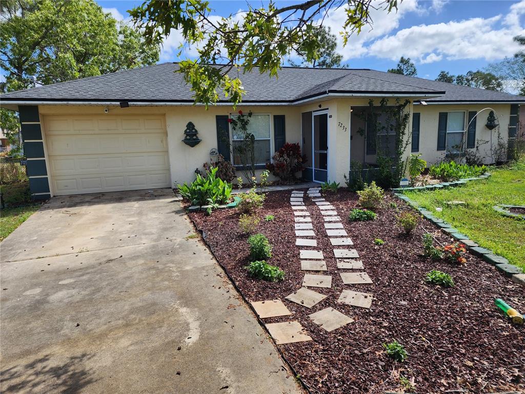 7233 HEMLOCK ROAD