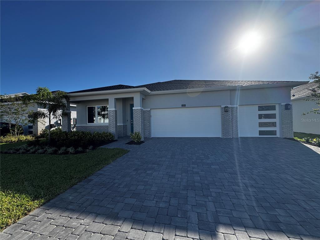 1370 PINECLIFF DRIVE
