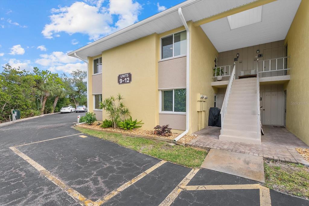 101 LOUELLA LANE UNIT 10