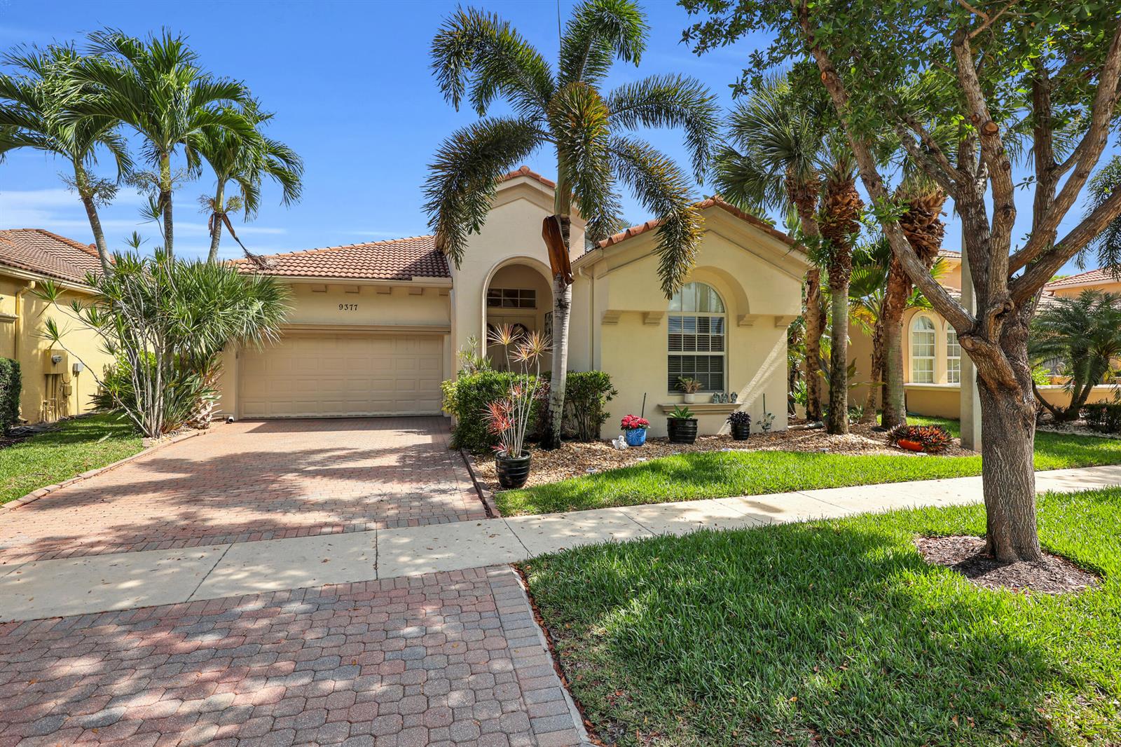 9377 Via Grande W, Wellington FL 33411