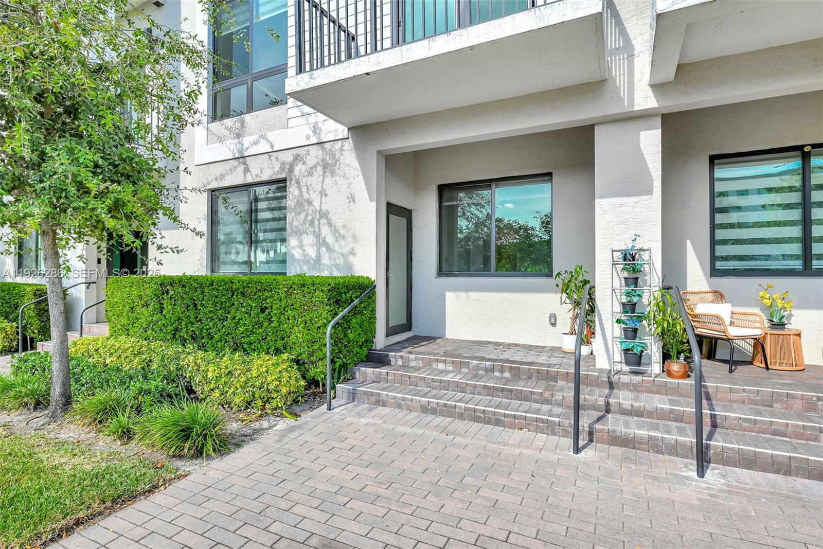 8301 NW 41st St # 102, Doral FL 33166