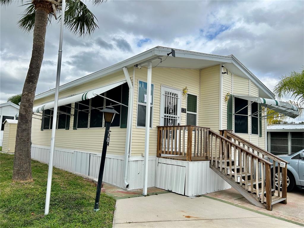 1120 PALMETTO LANE