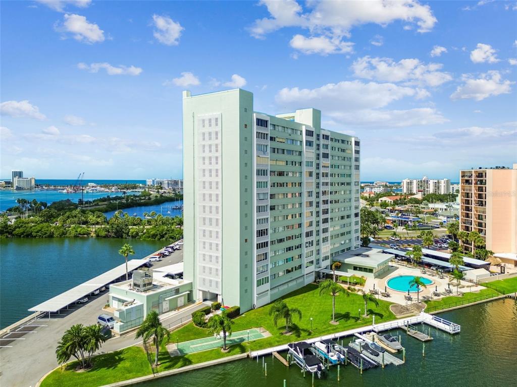 31 ISLAND WAY UNIT 505