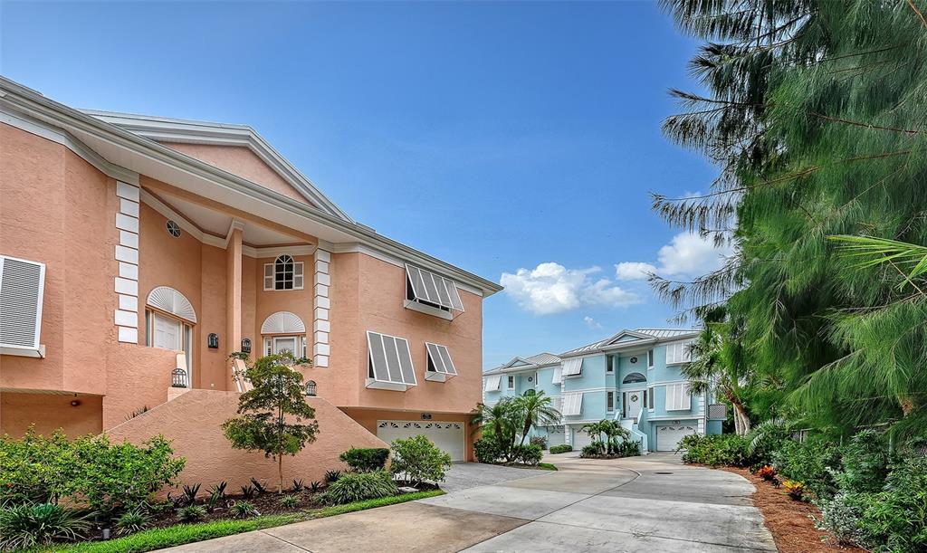 3942 HAMILTON CLUB CIRCLE UNIT 13