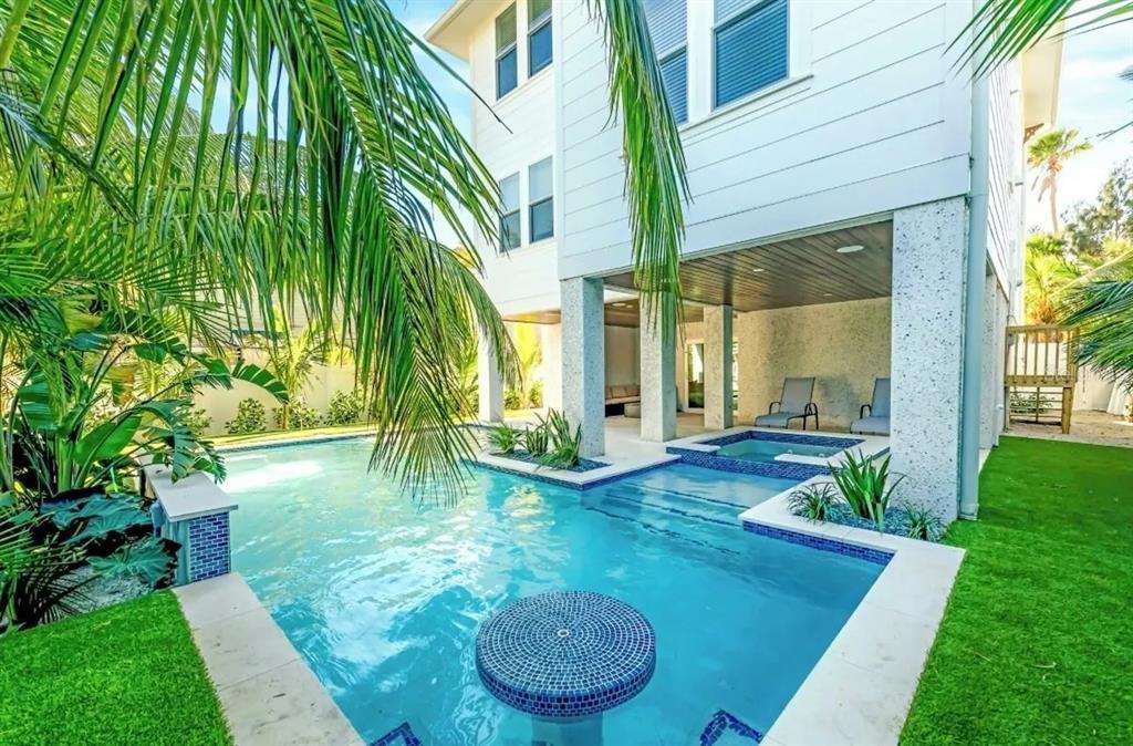 2403 AVENUE C, BRADENTON BEACH, FL — photo 2 of 30