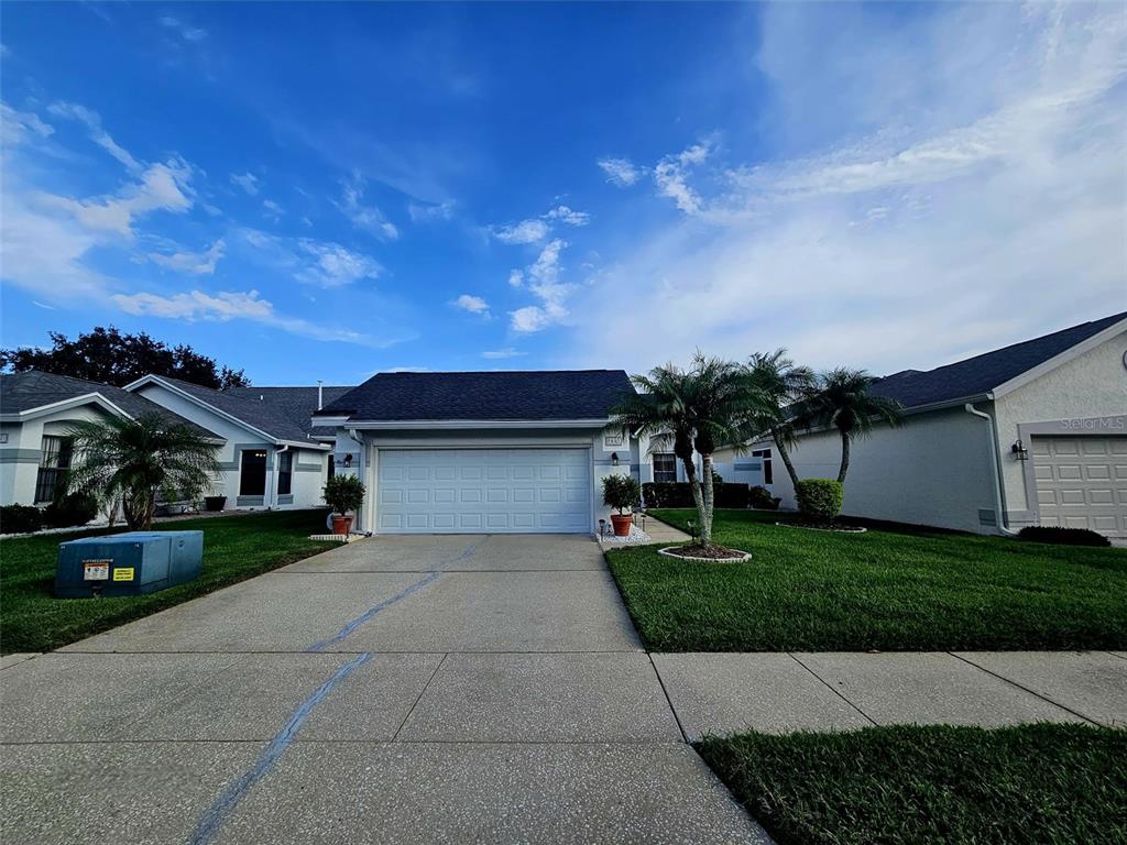 5661 PARKVIEW LAKE DRIVE