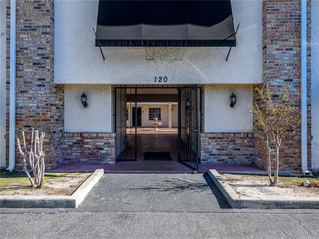120 S CHURCH AVENUE UNIT 209