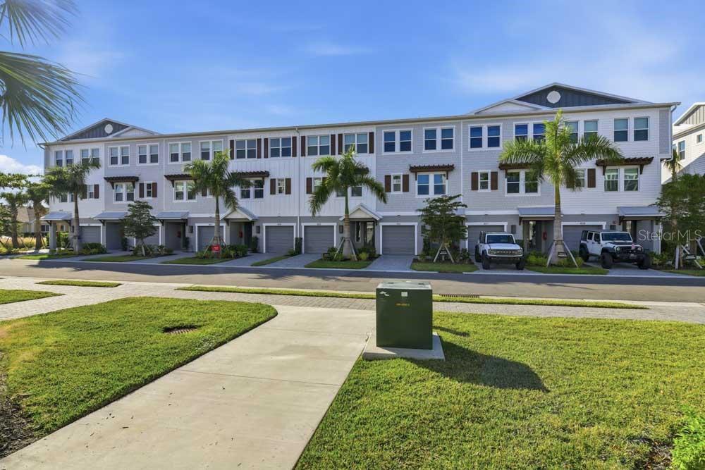 1620 SEA HAVEN DRIVE UNIT 404