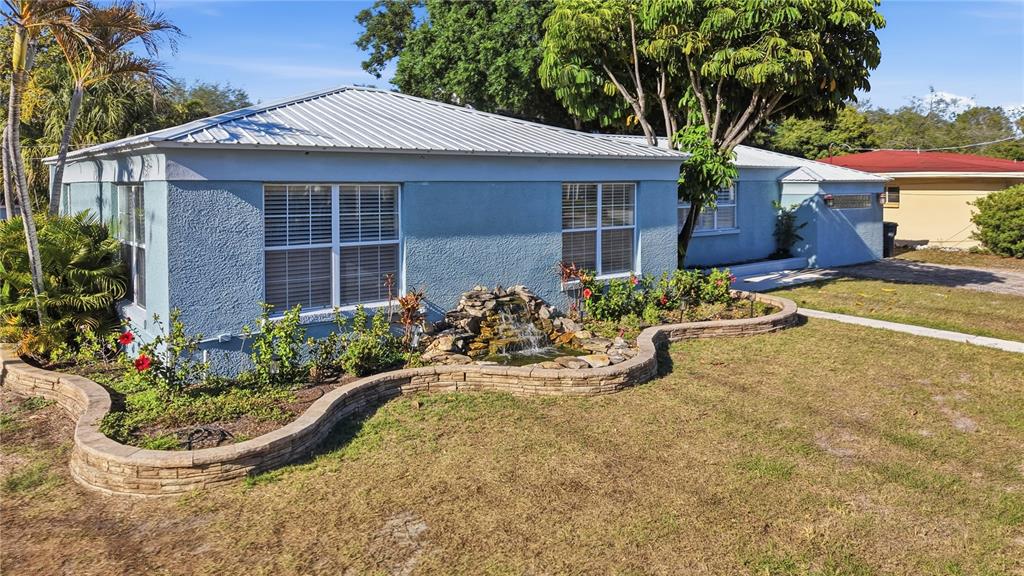 3921 W BAY TO BAY BOULEVARD
