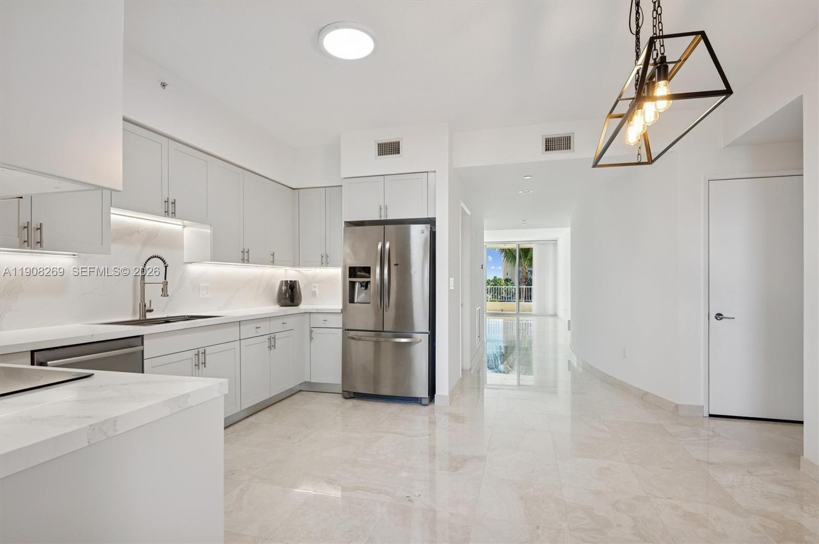 717 Crandon Blvd # 507, Key Biscayne FL 33149