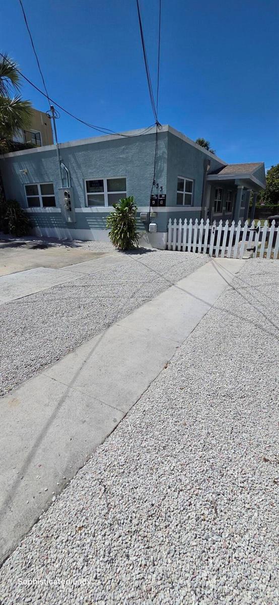 633 11th Street, West Palm Beach FL 33401