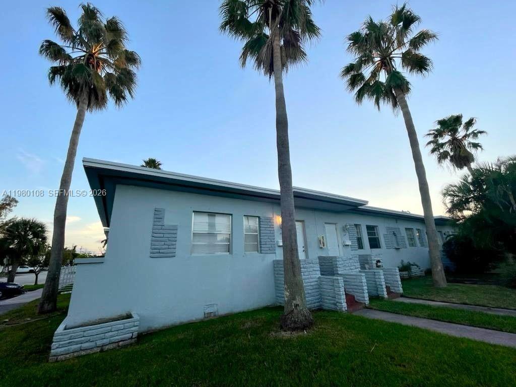 1900 Calais Dr # 1904, Miami Beach FL 33141