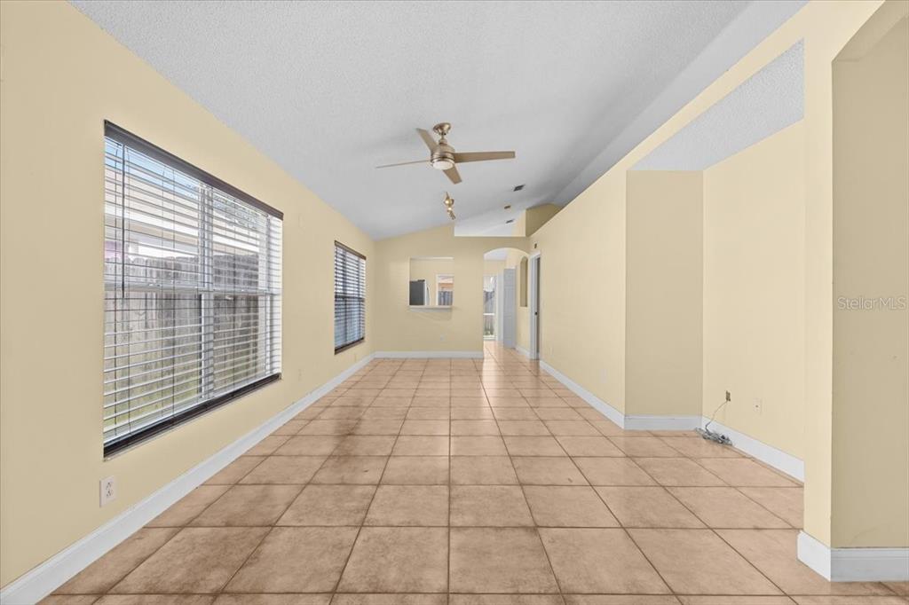 6052 POINTE PLEASANT BOULEVARD, WESLEY CHAPEL, FL — photo 4 of 25