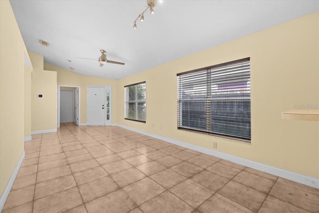 6052 POINTE PLEASANT BOULEVARD, WESLEY CHAPEL, FL — photo 5 of 25