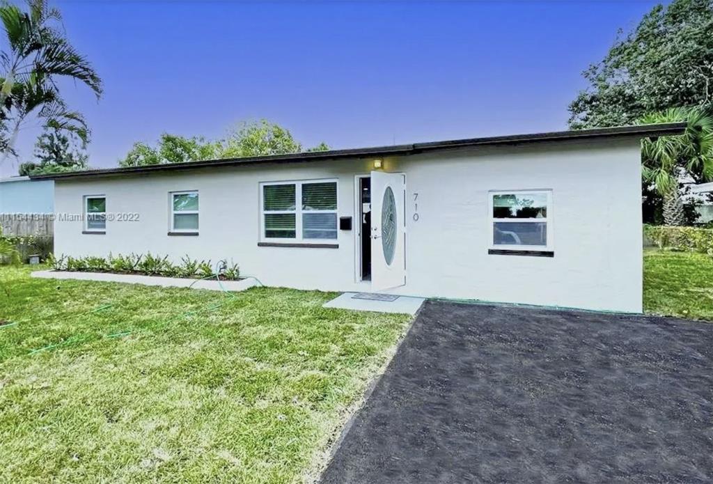 710 SW 9TH STREET