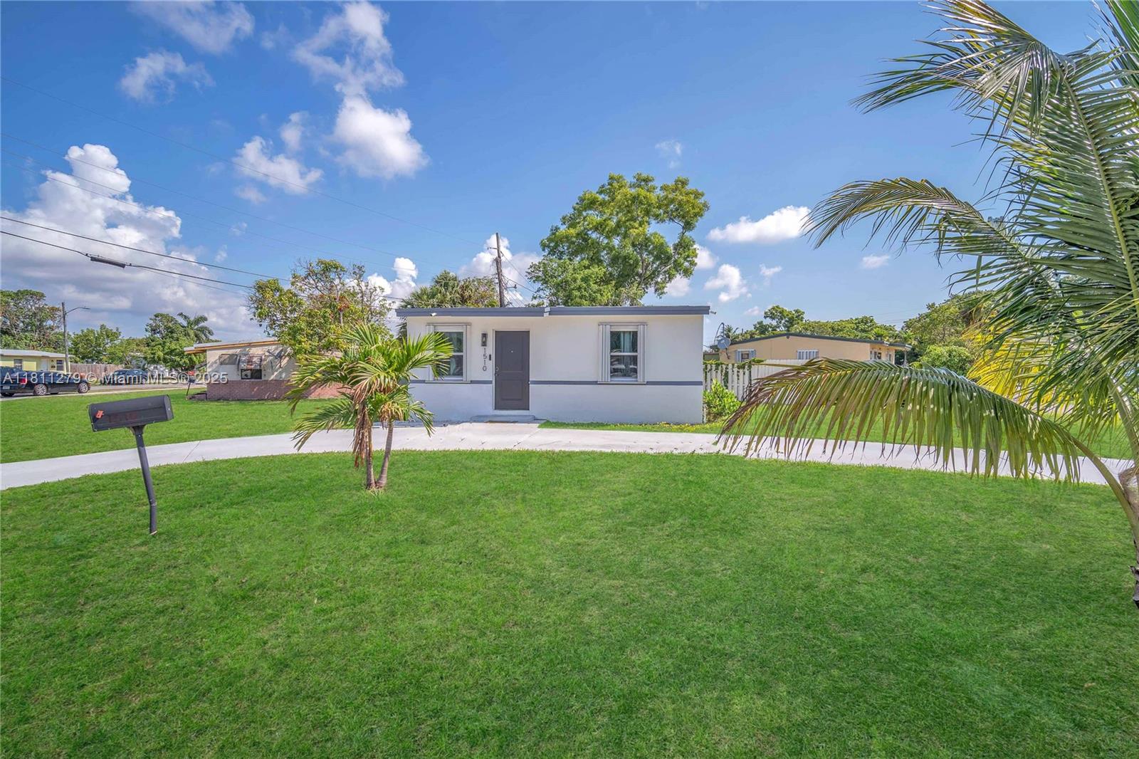 1510 NW 3rd Way, Pompano Beach FL 33060