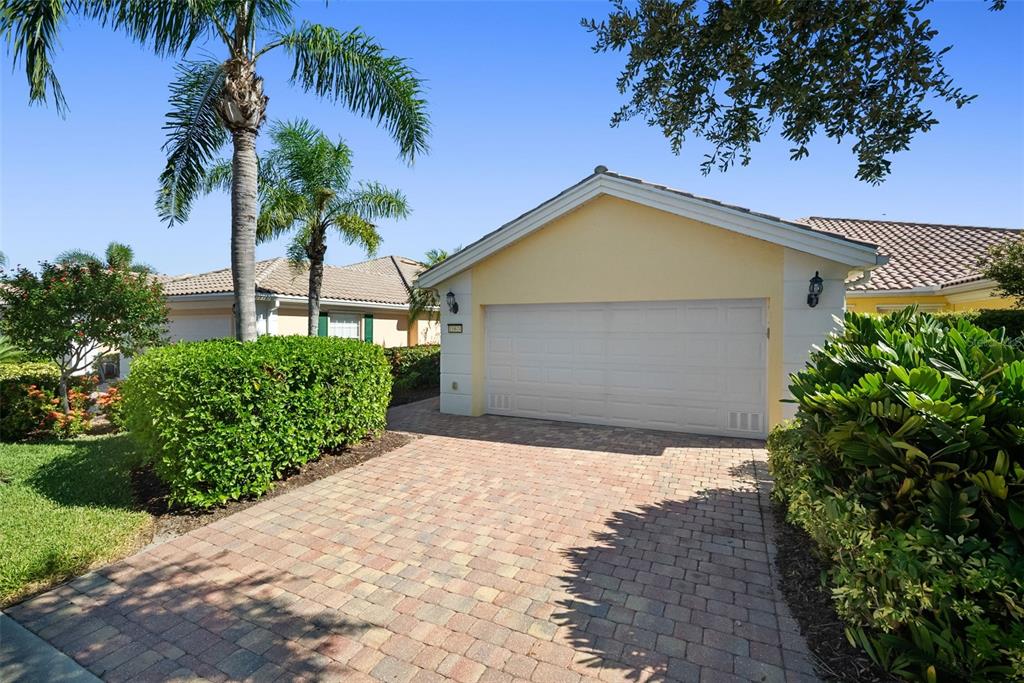 11624 GARESSIO LANE