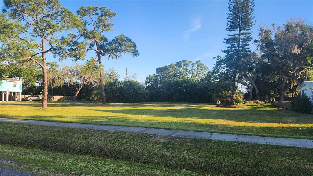 4TH AVE SW, RUSKIN, FL — photo 2 of 3