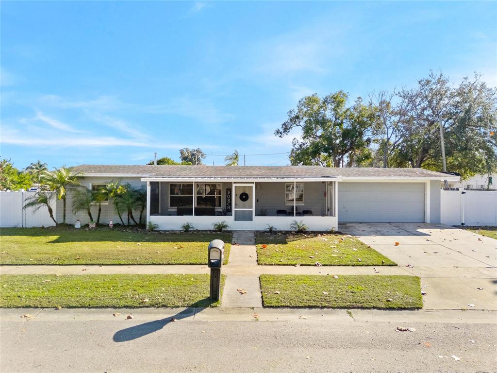 1135 CRESCENT DRIVE