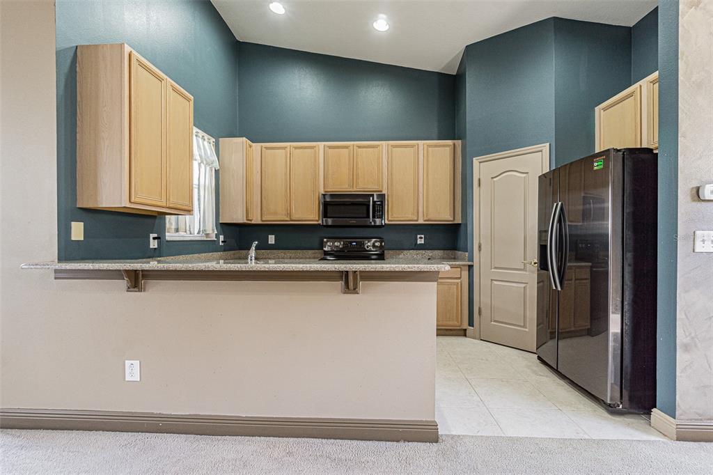 9506 ROLLING CIRCLE, SAN ANTONIO, FL — photo 5 of 30