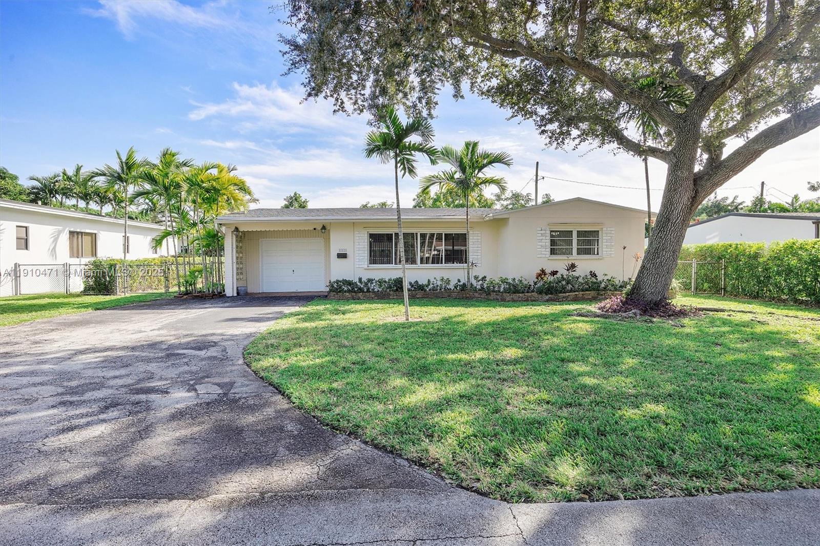 11111 SW 78th Ct, Pinecrest FL 33156