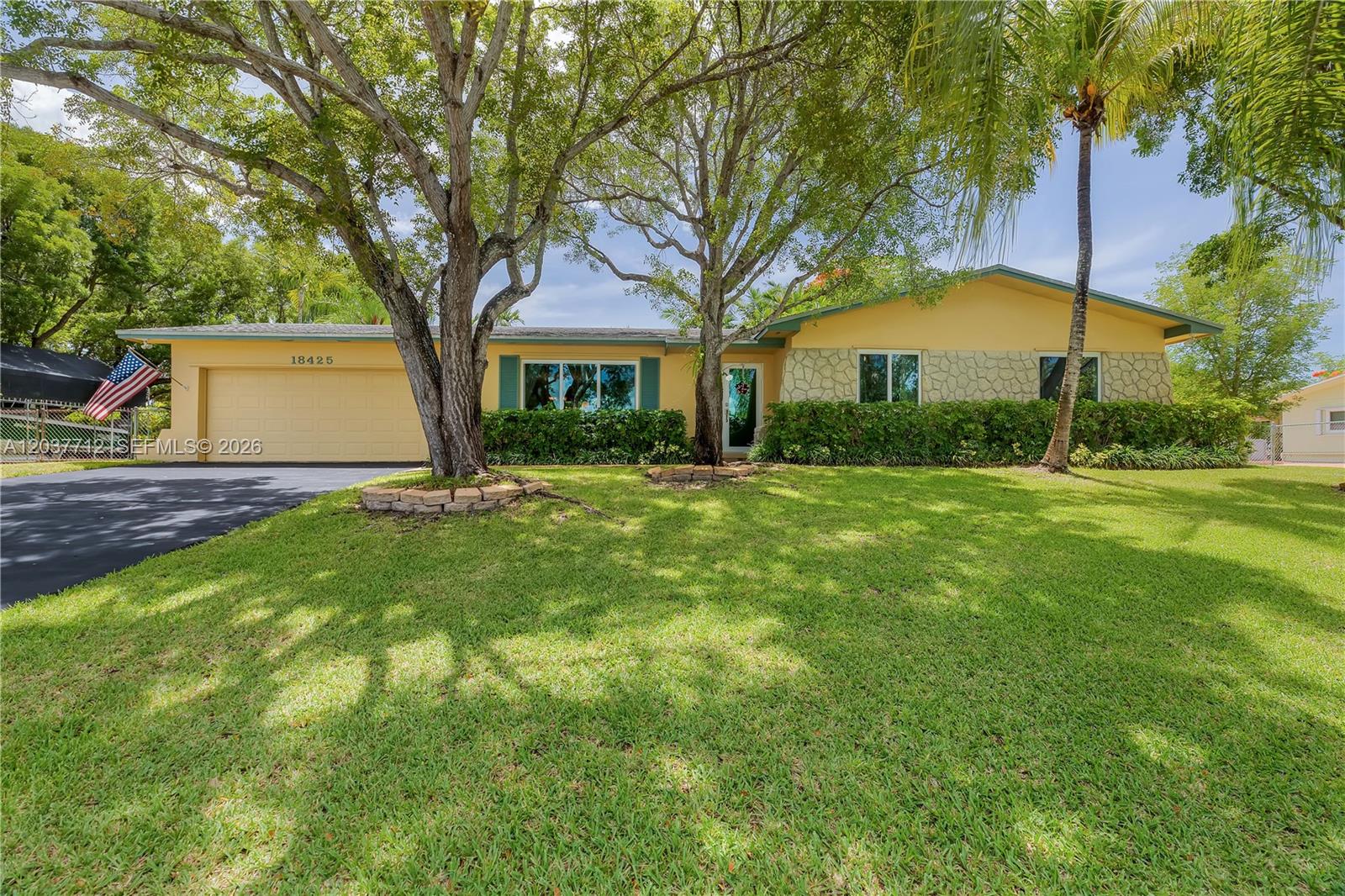 18425 SW 87th Ct, Cutler Bay FL 33157