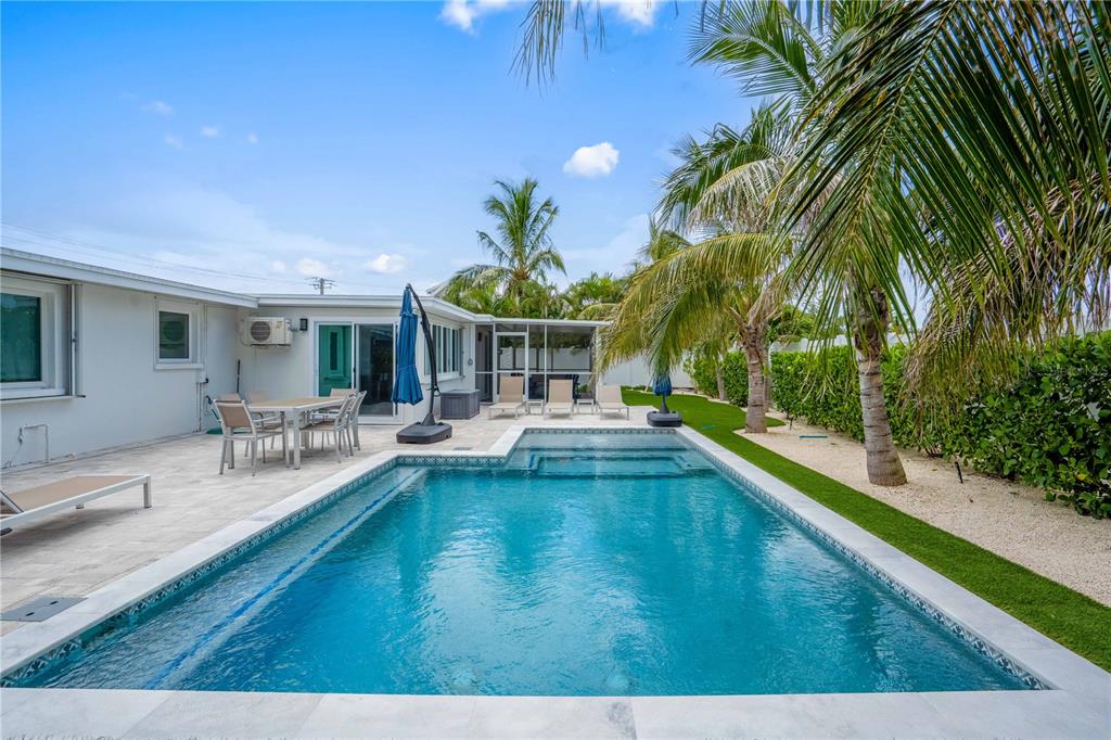 306 66TH STREET, HOLMES BEACH, FL — photo 4 of 30