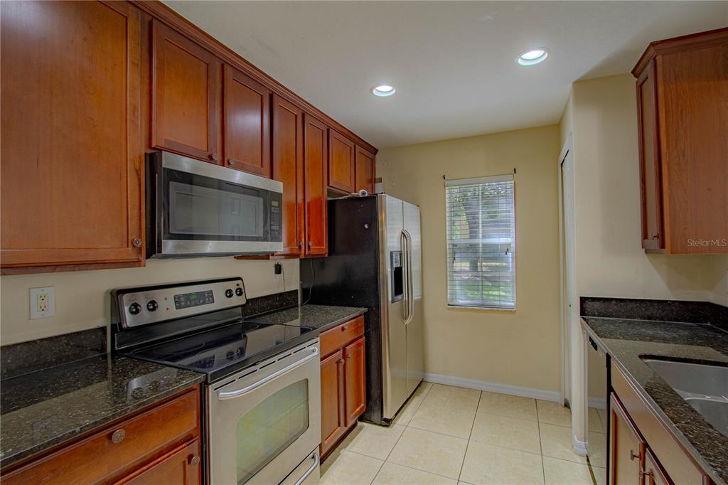 10917 BRICKSIDE COURT, RIVERVIEW, FL — photo 4 of 12