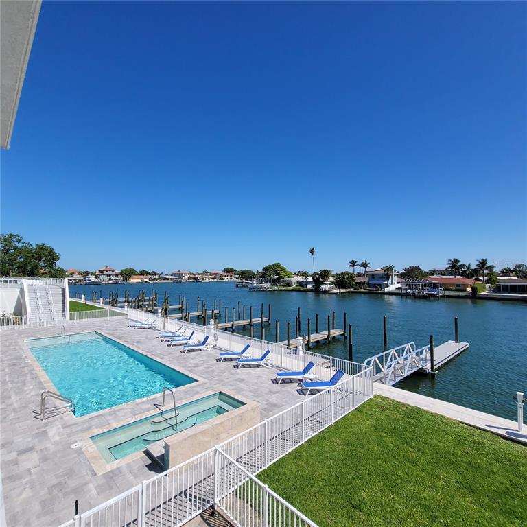 415 ISLAND WAY UNIT 201