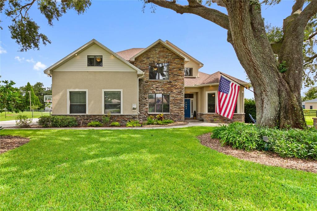 1211 GREY FOX HOLLOW DR