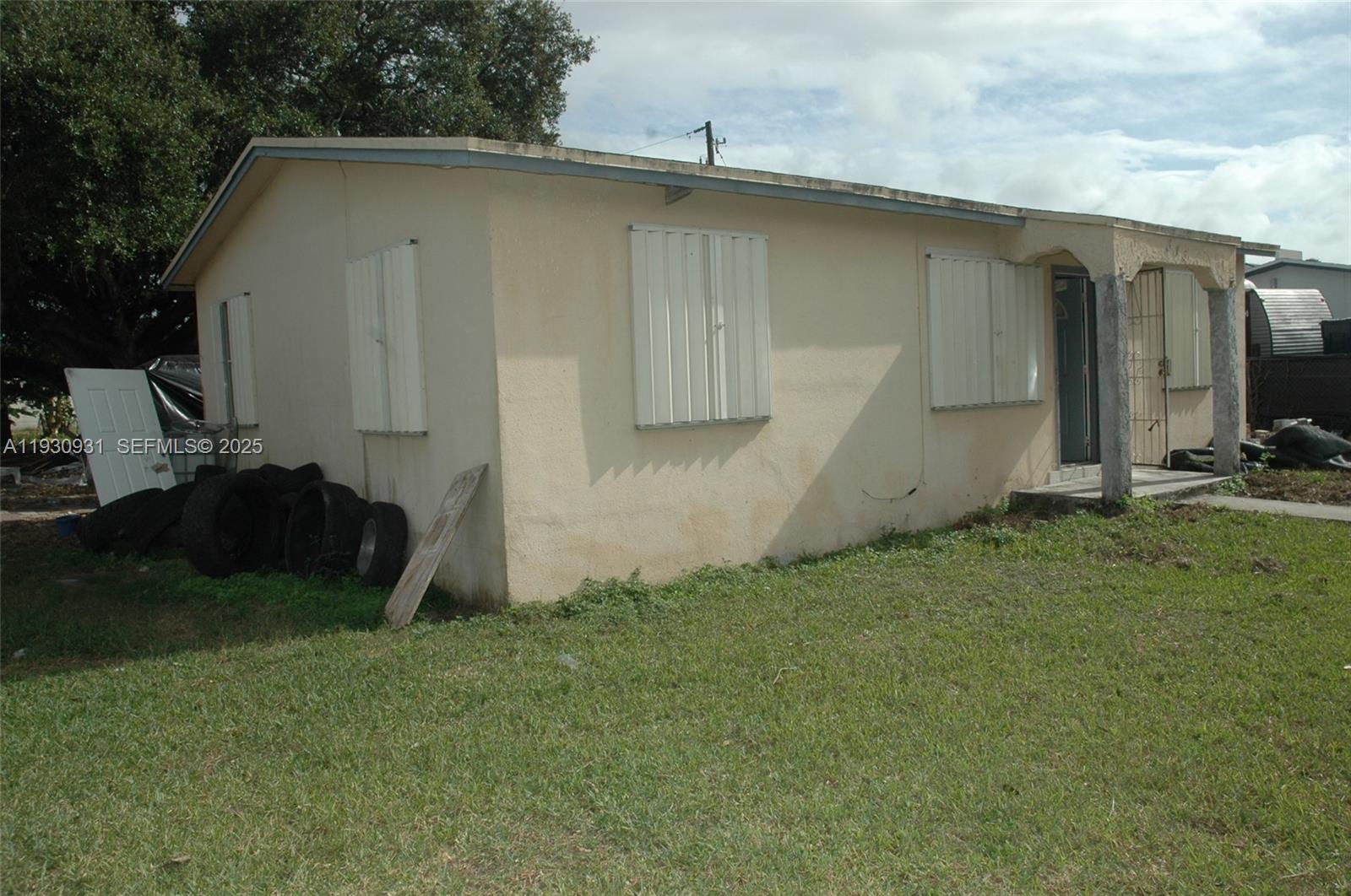 813 NW 6th Ave, Florida City FL 33034