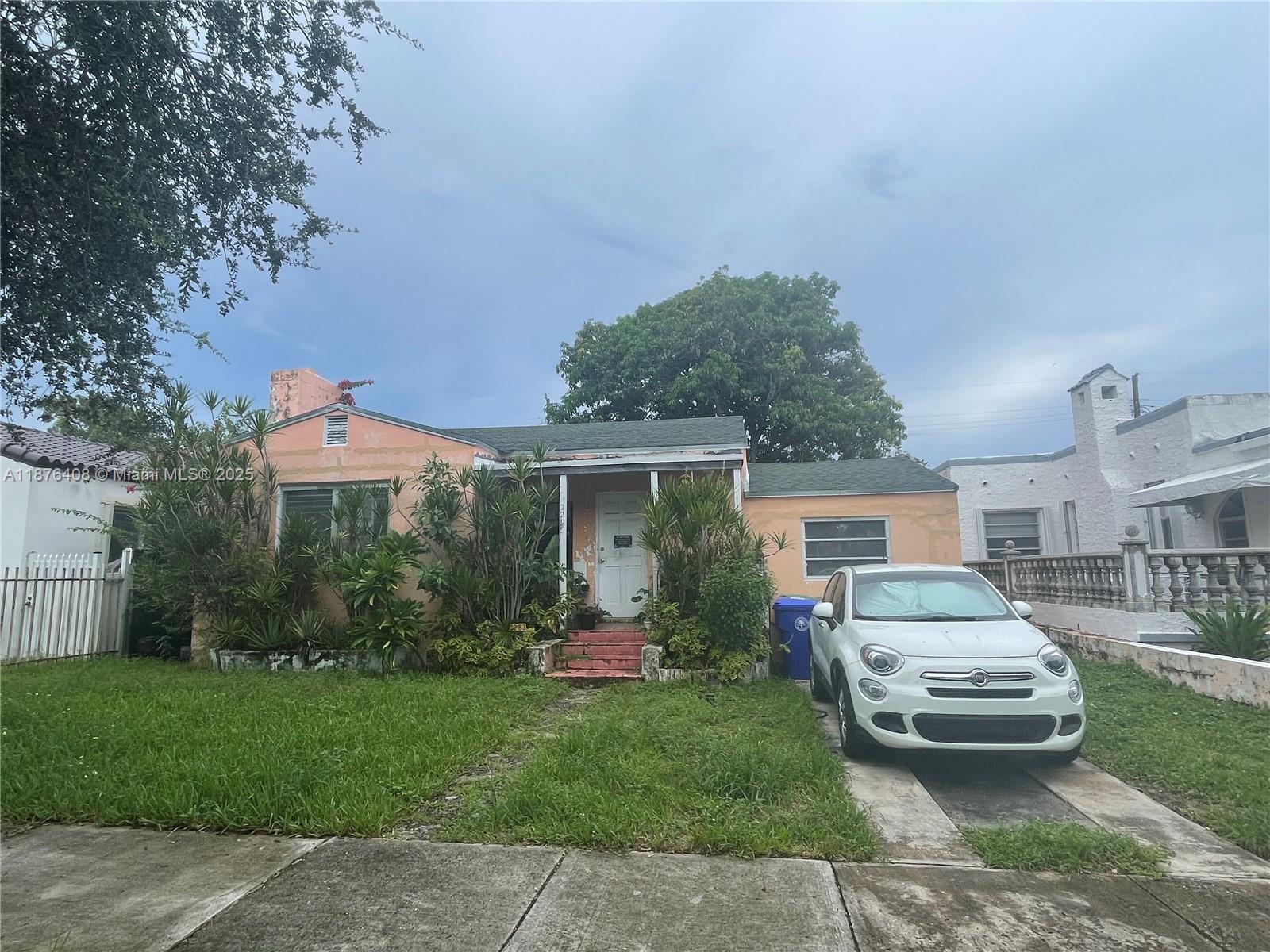 2283 SW 17th St, Miami FL 33145