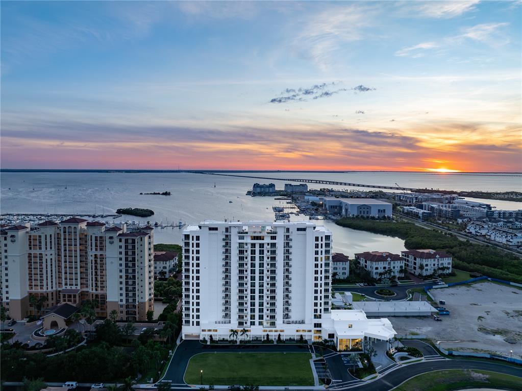5713 BOWEN DANIEL DR. UNIT 1005