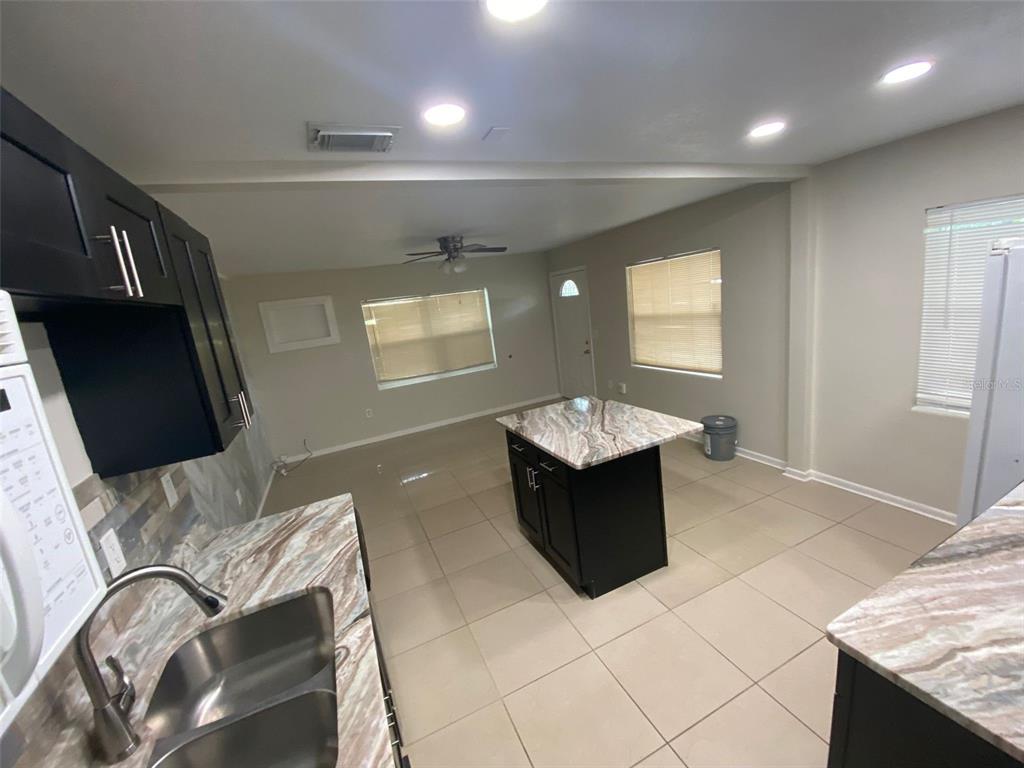 2605 PEMBROOK DRIVE, ORLANDO, FL — photo 3 of 9