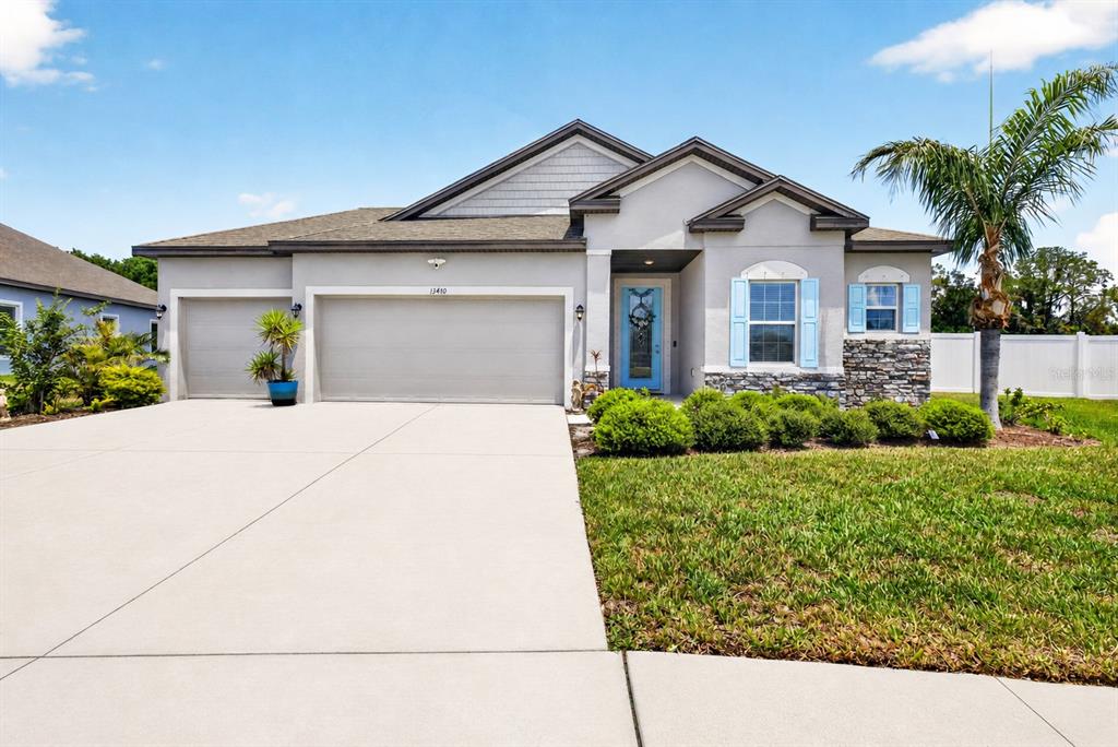 13410 LAKEVIEW OAKS LANE