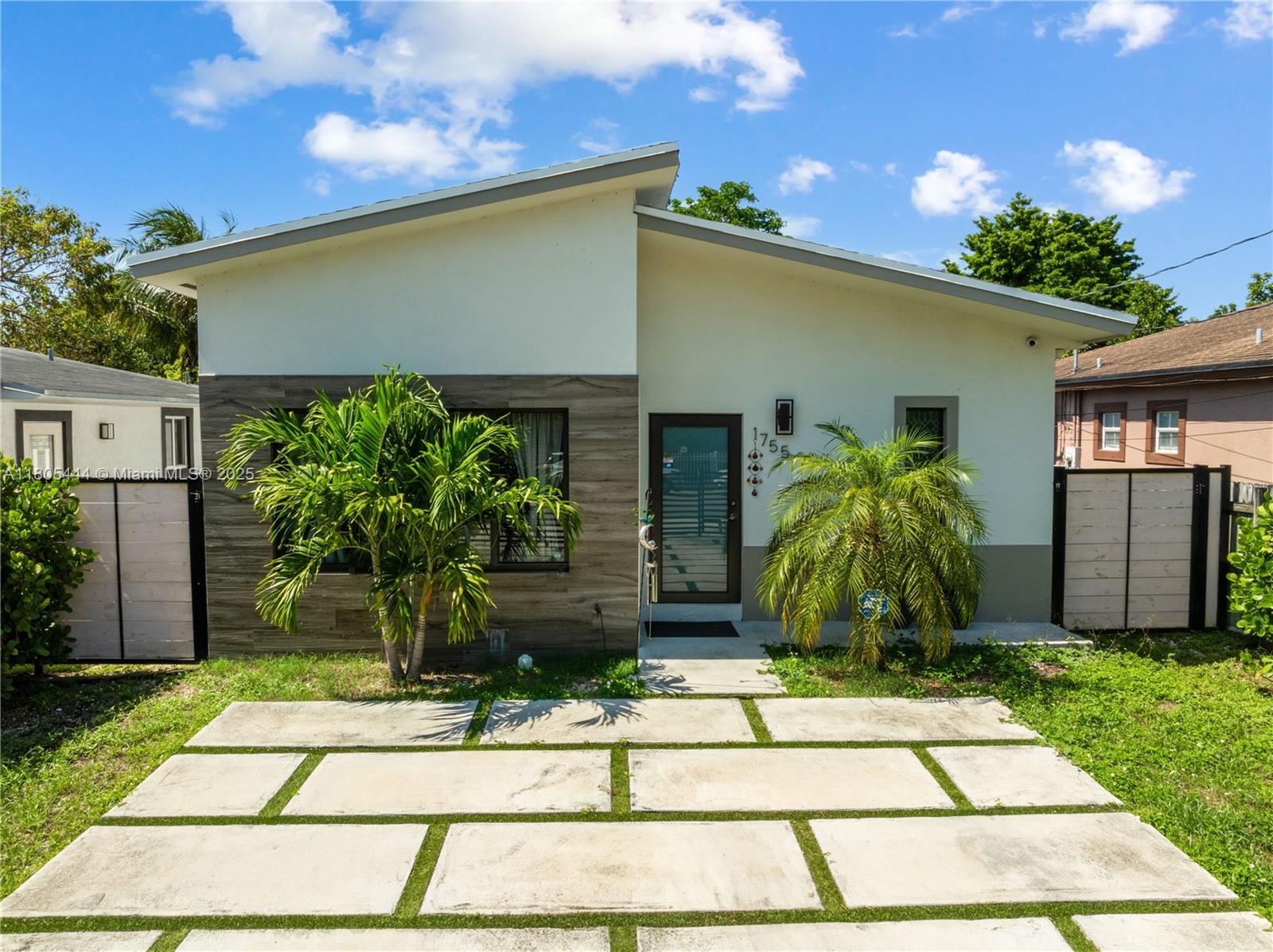1755 NW 41st St, Miami FL 33142