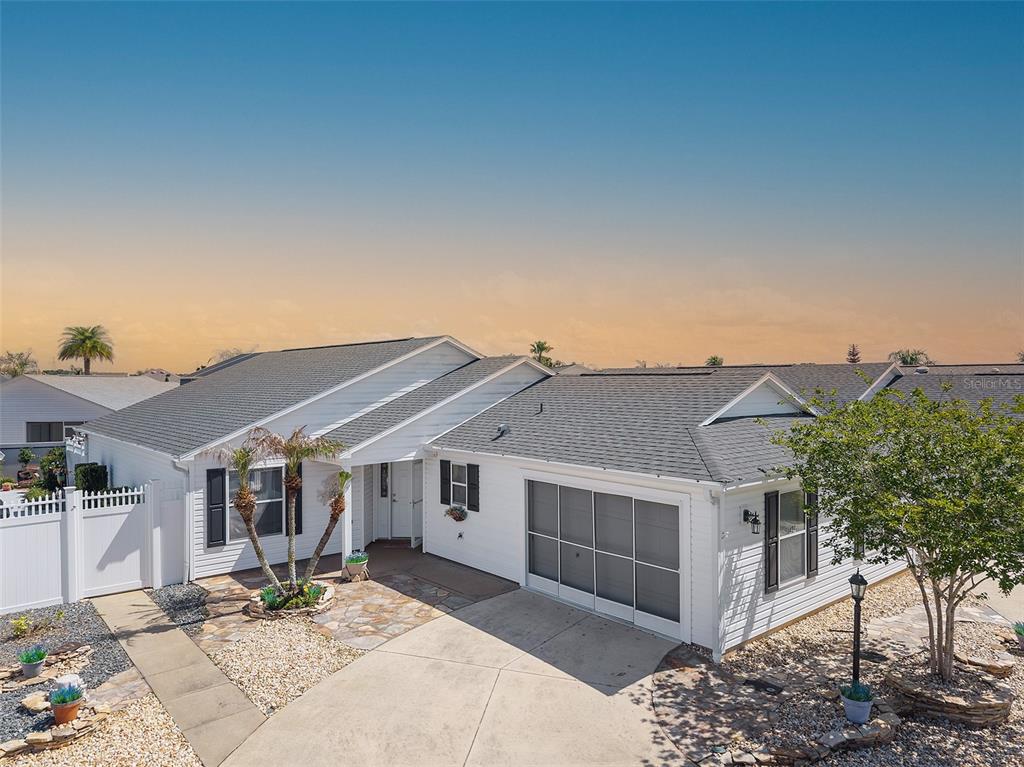 439 GROVEWOOD PLACE
